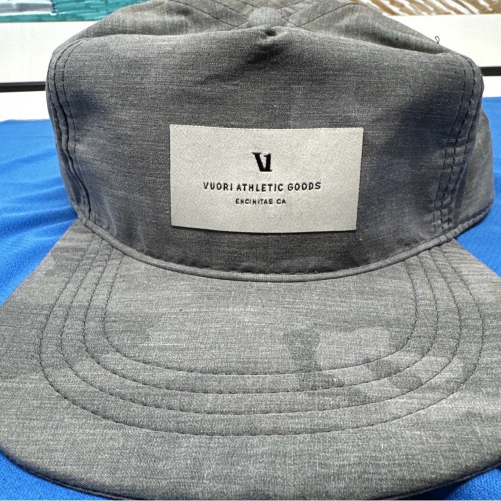 Vuori Adjustable Hat Grey Camouflage